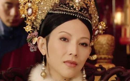 皇后穿越现世娱乐圈吃瓜,穿越皇后在现代娱乐圈的吃瓜日常